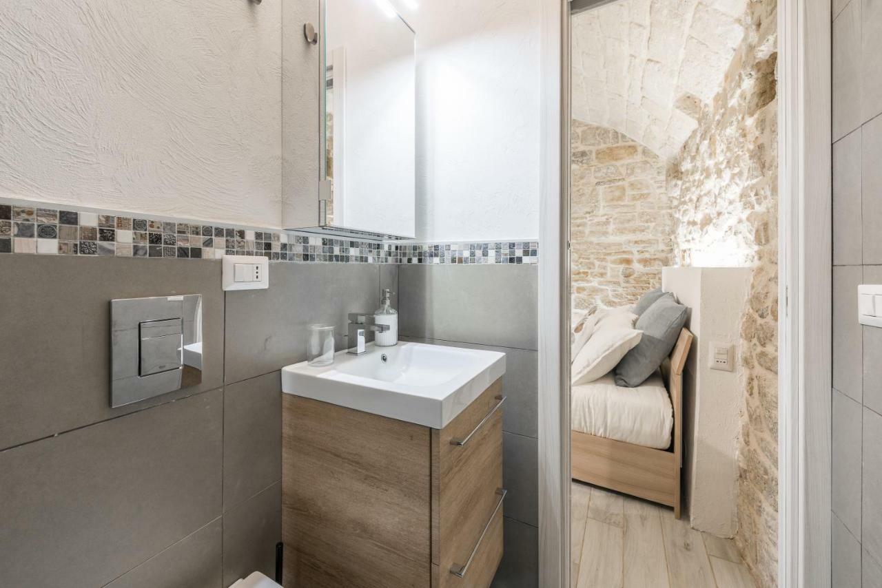 San Nicola Old Town Apartment Casatuabari Bari Exterior foto
